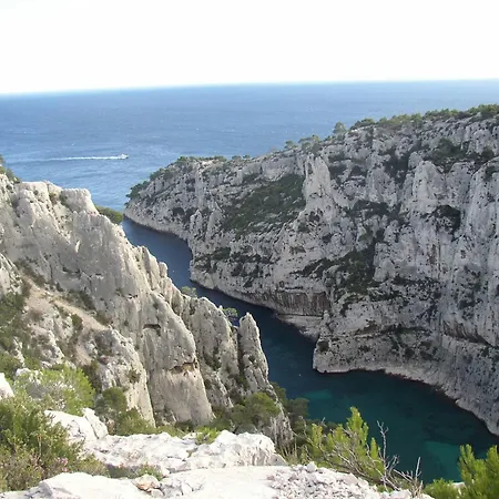 Vue Sur La Baie De *
