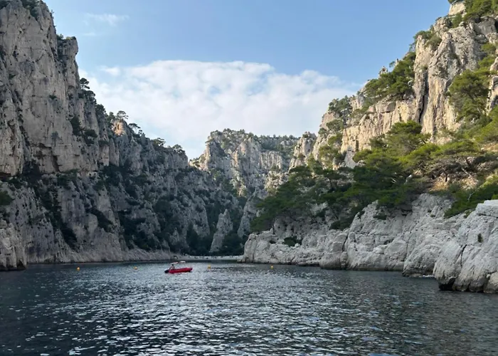Vue Sur La Baie De *